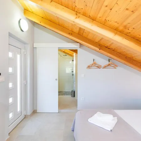 Orsula's House Вела-Лука